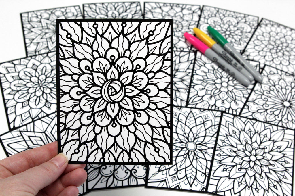 Sachet #59 Mandalas, inclus 15 dessins à colorier, imprimés sur carton, format 4x5 pouces