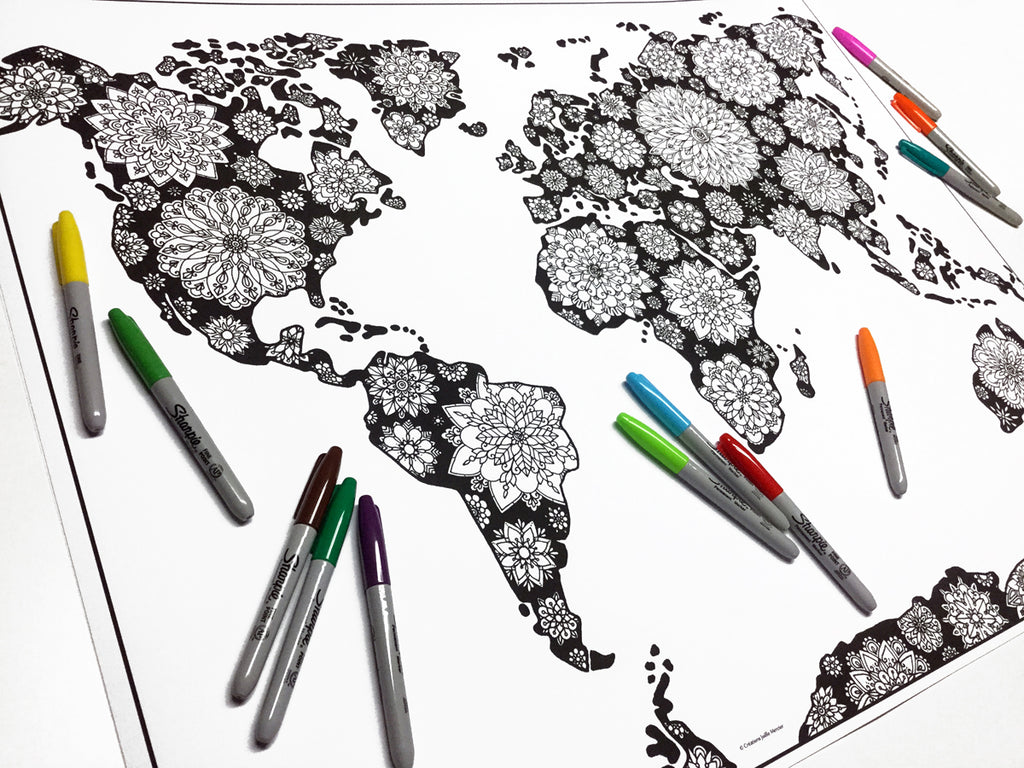 Affiche à colorier - Carte du monde version océans blancs - 24x30 mandalas, fleurs