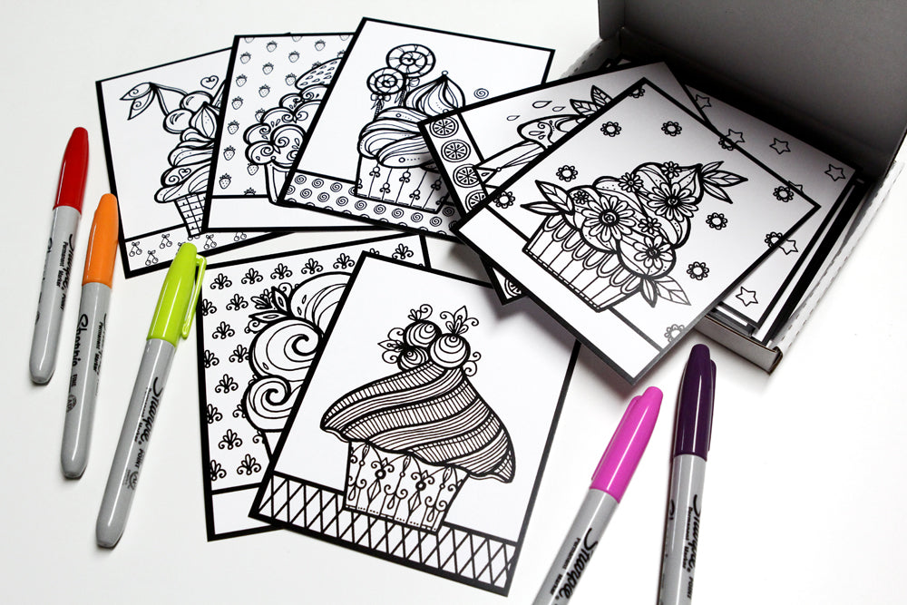 Coffret #4, Ma pause mandala, spécial cupcakes, inclus 30 dessins de petit format à colorier